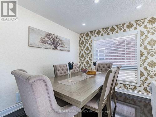 18 Sugarhill Drive, Brampton, ON - Indoor Photo Showing Living Room
