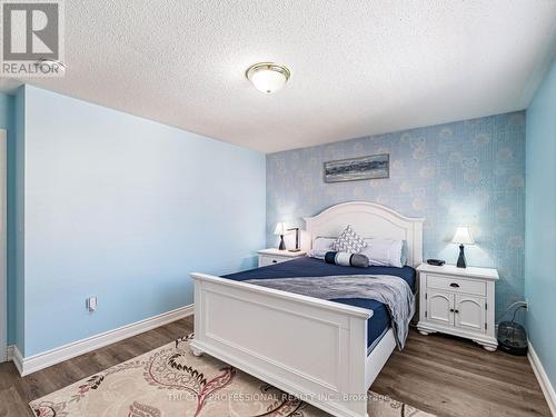 18 Sugarhill Drive, Brampton, ON - Indoor Photo Showing Bedroom