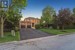 6311 MULBERRY CRESCENT  Mississauga, ON L5V 1B7