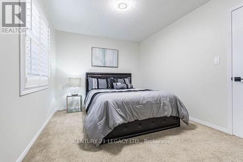 4110 Forest Run Avenue, Burlington, ON - Indoor Photo Showing Bedroom
