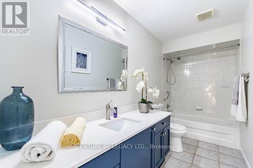 4110 Forest Run Avenue, Burlington, ON - Indoor Photo Showing Bathroom