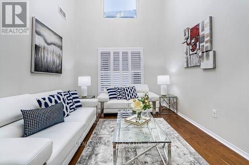 4110 Forest Run Avenue, Burlington, ON - Indoor Photo Showing Living Room