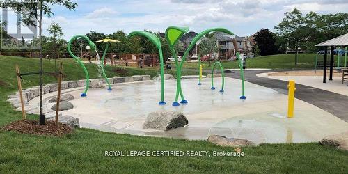 5126 Des Jardines Drive, Burlington, ON - Outdoor