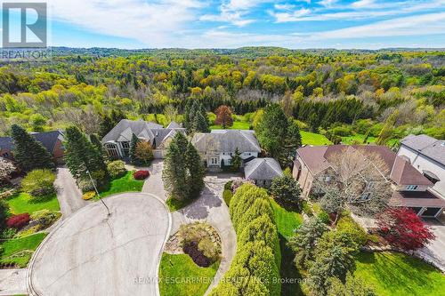 2 Anslow Court, Hamilton, ON - Outdoor