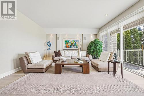 2 Anslow Court, Hamilton, ON - Indoor Photo Showing Dining Room