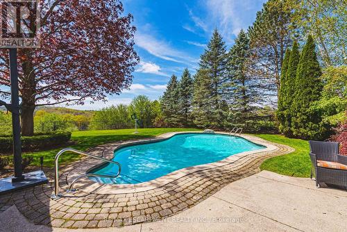 2 Anslow Court, Hamilton, ON - Outdoor With Facade