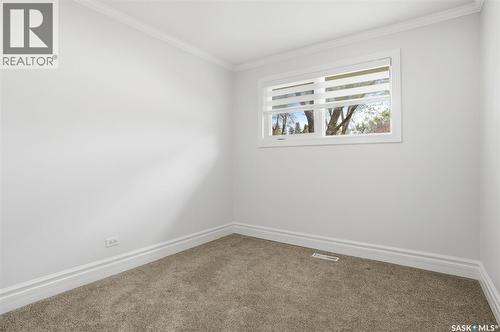 124 Riddell Crescent, Regina, SK - Indoor Photo Showing Other Room