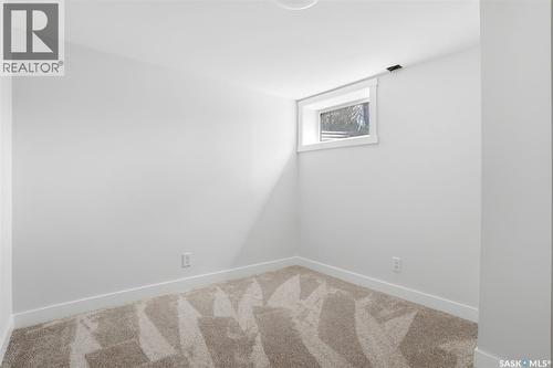124 Riddell Crescent, Regina, SK - Indoor Photo Showing Other Room