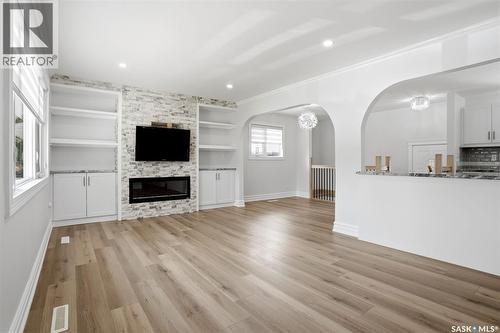 124 Riddell Crescent, Regina, SK - Indoor With Fireplace