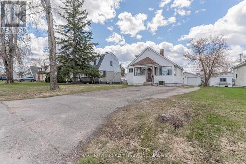 35 BOWMAN AVENUE  Kapuskasing, ON P5N 1M9