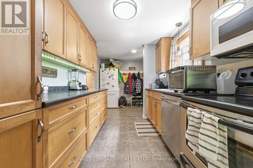 1 Tamarack Street, Deep River, ON - Indoor Photo Showing Kitchen