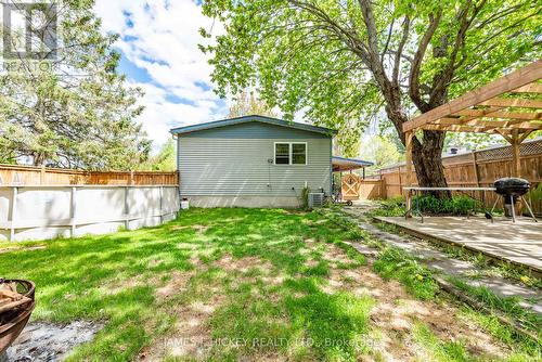 1 Tamarack Street, Deep River, ON - Outdoor
