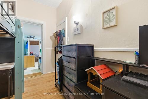 Unit 2 (main floor) bedroom - 634 Gladstone Avenue, Ottawa, ON - Indoor