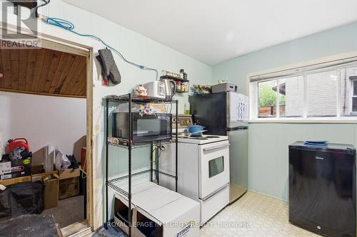 Unit 2 (main floor) kitchen + storage room - 634 Gladstone Avenue, Ottawa, ON - Indoor