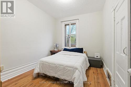 Unit 5 (second floor) bedroom #1 - 634 Gladstone Avenue, Ottawa, ON - Indoor Photo Showing Bedroom