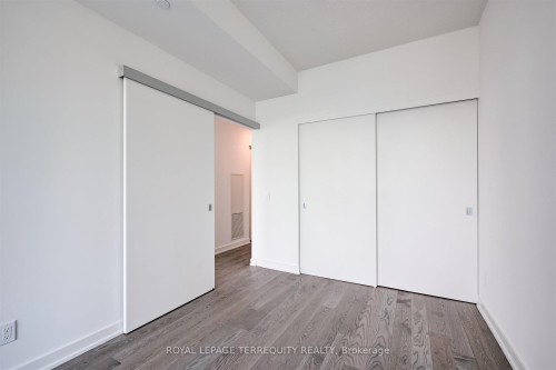 2911-25 Richmond Street E, Toronto, ON - Indoor Photo Showing Other Room
