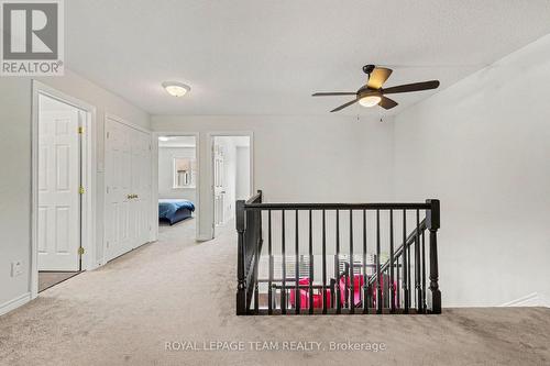 Open hall concept on second level - 65 Osprey Crescent, Ottawa, ON 