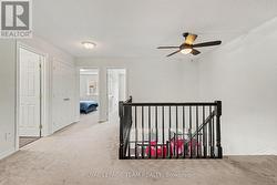 Open hall concept on second level - 