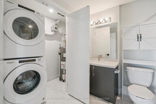 102-6 Spice Way, Barrie, ON - Indoor Photo Showing Laundry Room