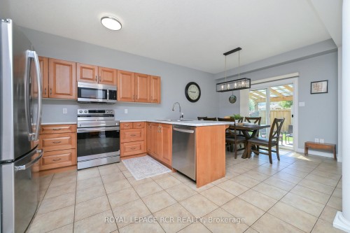 399 Rintoul Crescent, Shelburne, ON - Indoor Photo Showing Kitchen