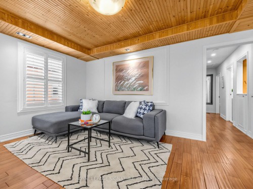 67 Ellington Drive, Toronto, ON - Indoor Photo Showing Living Room