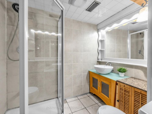 67 Ellington Drive, Toronto, ON - Indoor Photo Showing Bathroom