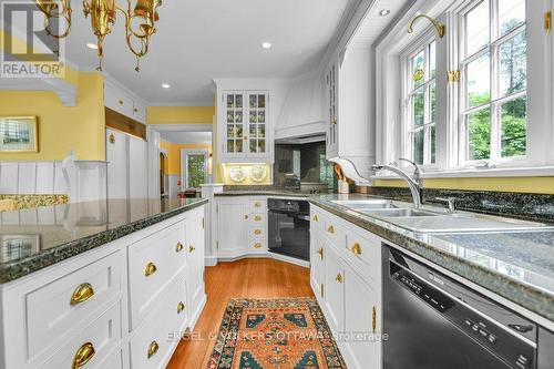 202 Cloverdale Road, Ottawa, ON - Indoor Photo Showing Kitchen With Double Sink