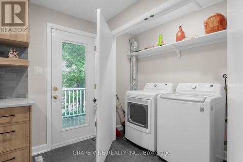2201 Braeside Avenue, Ottawa, ON - Indoor Photo Showing Laundry Room