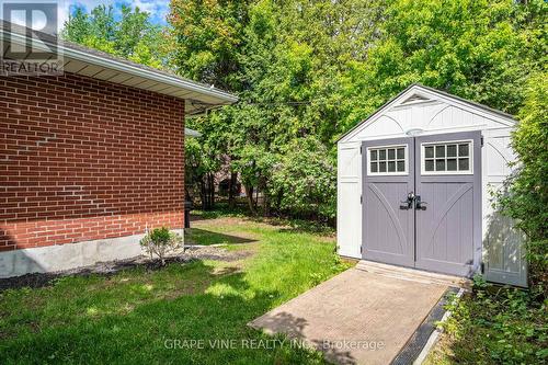 2201 Braeside Avenue, Ottawa, ON - Outdoor
