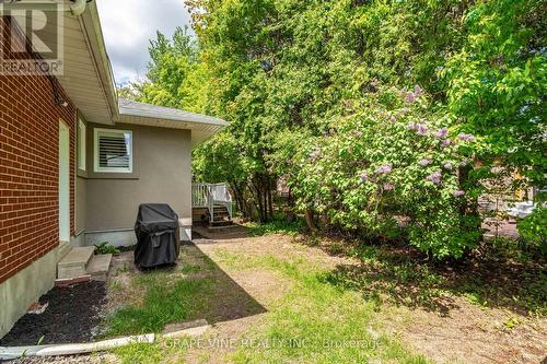 2201 Braeside Avenue, Ottawa, ON - Outdoor