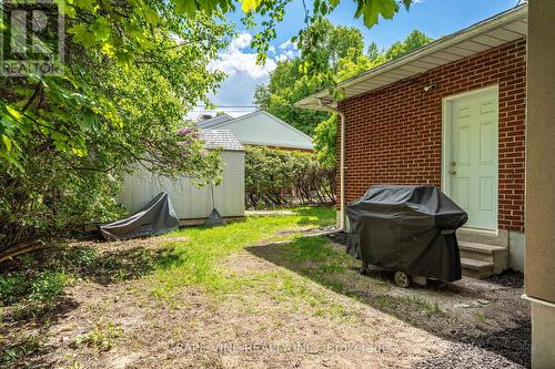 2201 Braeside Avenue, Ottawa, ON - Outdoor