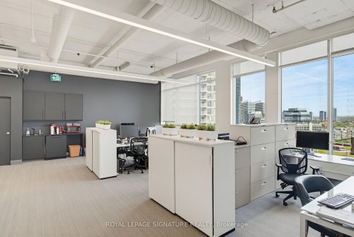 1306-1312-130 Queens Quay E, Toronto, ON 