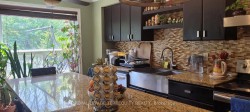 304 Charlton Avenue Vaughan, ON L4J 6H4