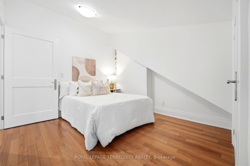 100 Admiral Road, Toronto, ON 