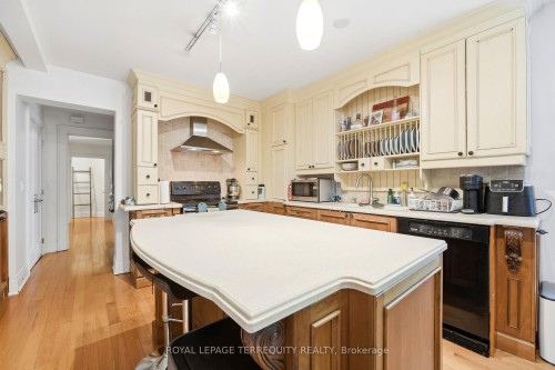 100 Admiral Road, Toronto, ON 