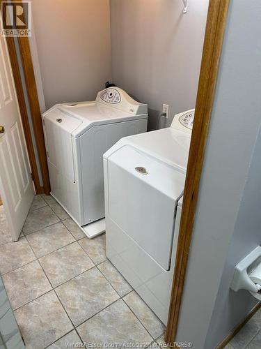 2643 Carissa Unit# Upper, Windsor, ON - Indoor Photo Showing Laundry Room