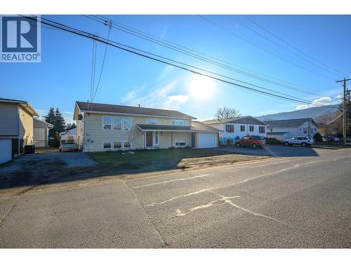 302 Bass Avenue, Enderby, BC - Outdoor With Facade