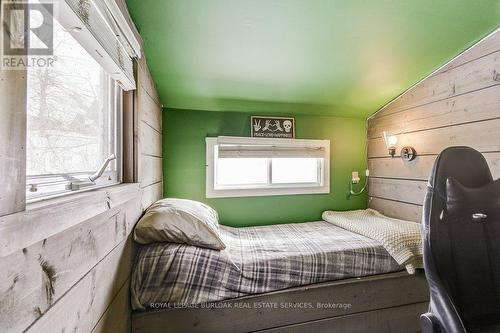 716 Sandy Bay Road, Haldimand, ON - Indoor Photo Showing Bedroom