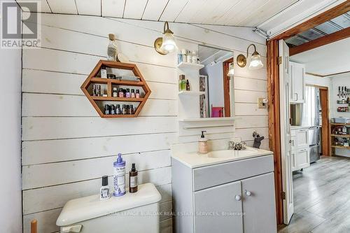 716 Sandy Bay Road, Haldimand, ON - Indoor