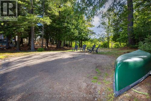 Easy access to the lake - 5 Fallingview Trail, Seguin, ON 