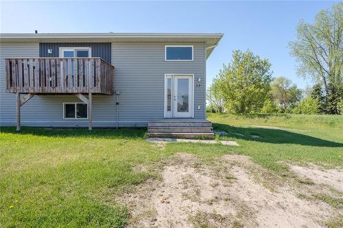 29 Jeanne Drive, La Broquerie, MB - Outdoor With Deck Patio Veranda