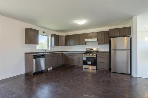 29 Jeanne Drive, La Broquerie, MB - Indoor Photo Showing Other Room