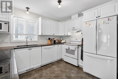 1097 Crossfield Avenue, Kingston (City Northwest), ON - Indoor Photo Showing Kitchen