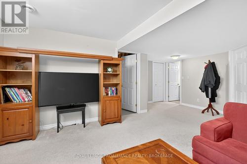 1097 Crossfield Avenue, Kingston (City Northwest), ON - Indoor
