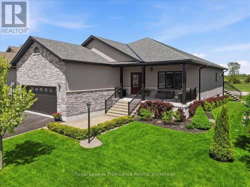 8 DORCHESTER DRIVE  Prince Edward County (Wellington), ON K0K 3L0