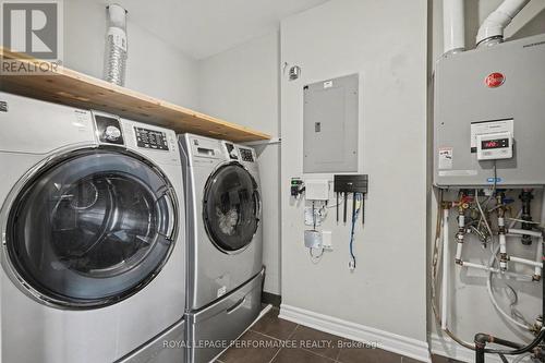 220 Pembina Private, Ottawa, ON - Indoor Photo Showing Laundry Room