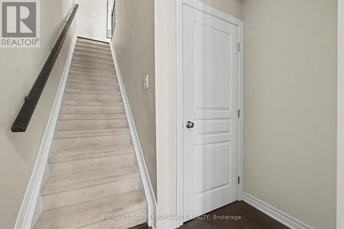 220 Pembina Private, Ottawa, ON - Indoor Photo Showing Other Room