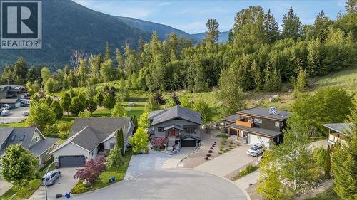 530 Foster Place, Nelson, BC - Outdoor With View