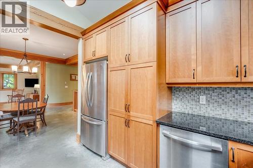 530 Foster Place, Nelson, BC - Indoor Photo Showing Other Room