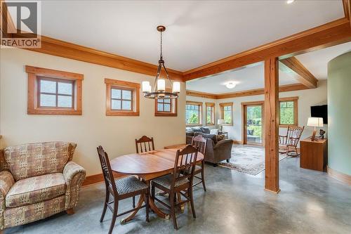 530 Foster Place, Nelson, BC - Indoor Photo Showing Dining Room